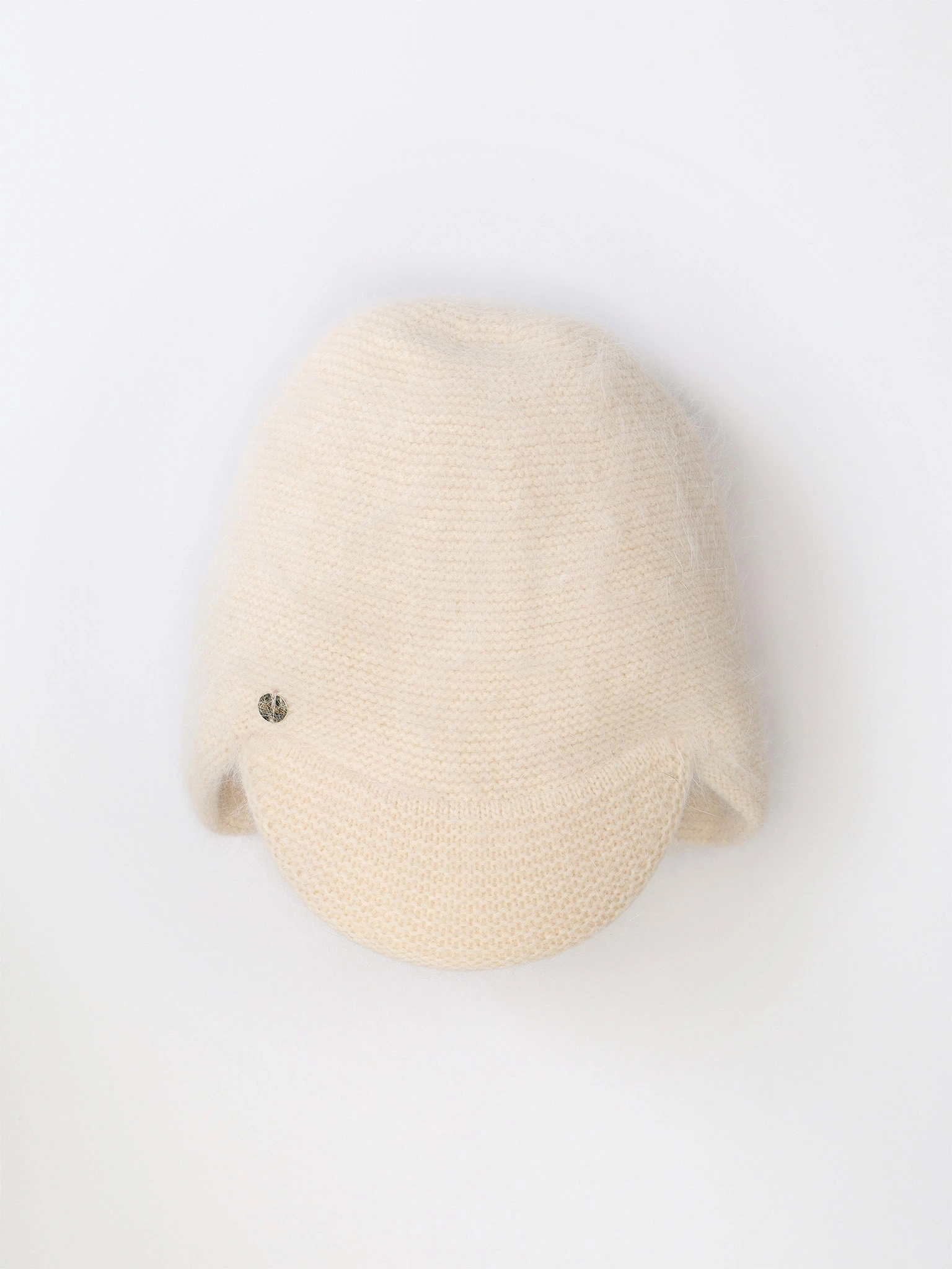 Шапка-ушанка из ангоры и нейлона с козырьком в ассортименте